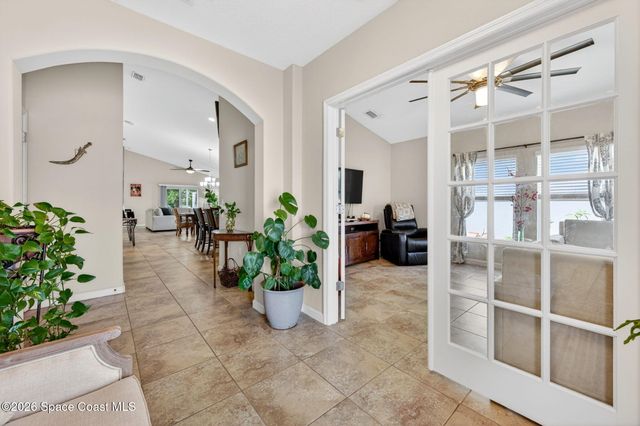 2190 Snapdragon Drive NW, Palm Bay, FL 32907