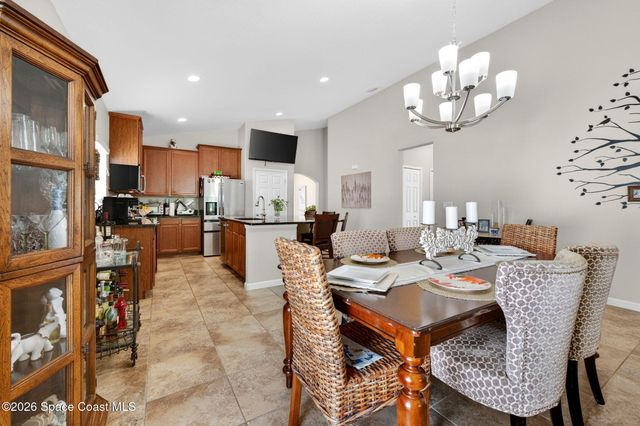 2190 Snapdragon Drive NW, Palm Bay, FL 32907