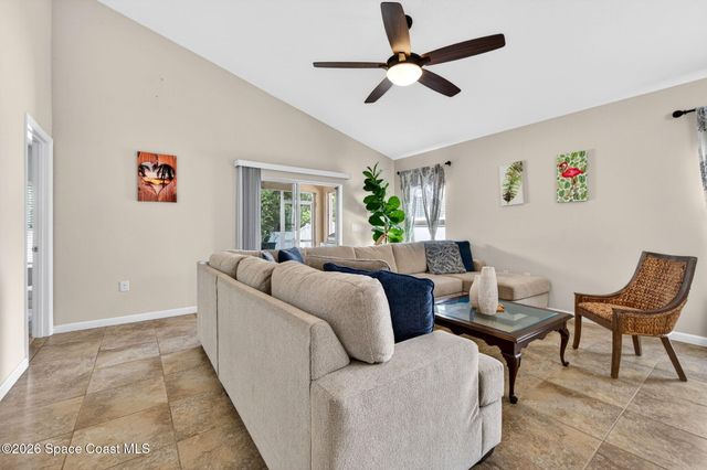 2190 Snapdragon Drive NW, Palm Bay, FL 32907