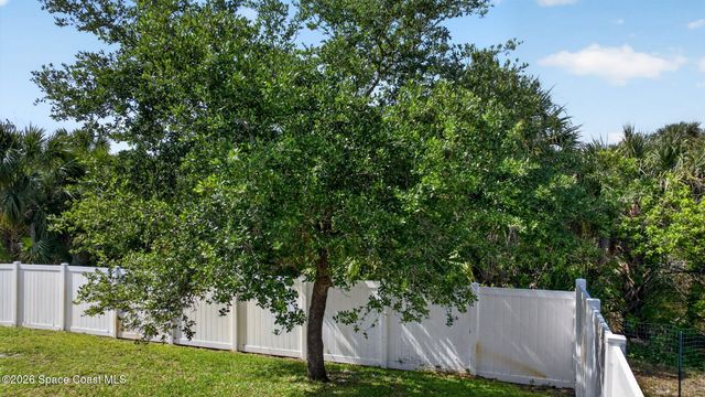 2190 Snapdragon Drive NW, Palm Bay, FL 32907