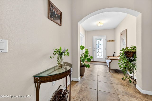 2190 Snapdragon Drive NW, Palm Bay, FL 32907