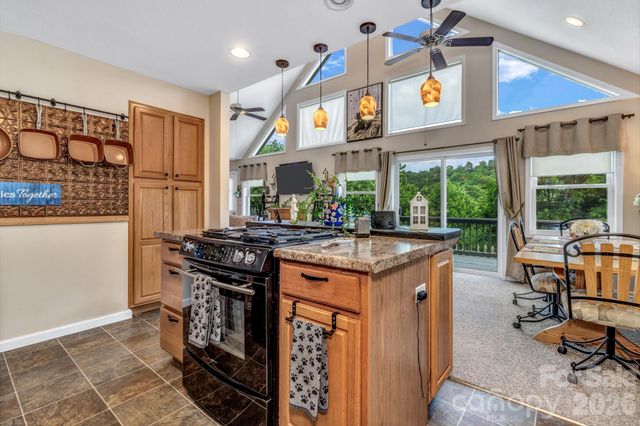 305 Majestic Mountain Drive, Burnsville, NC 28714