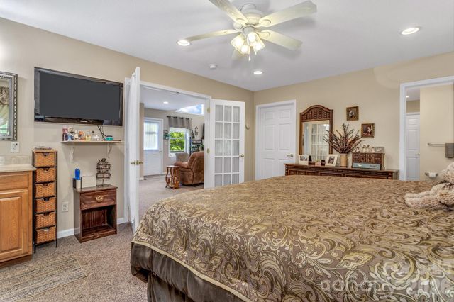 305 Majestic Mountain Drive, Burnsville, NC 28714