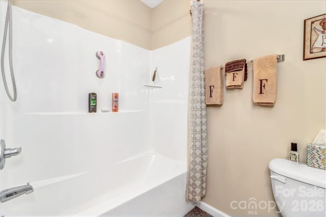 305 Majestic Mountain Drive, Burnsville, NC 28714