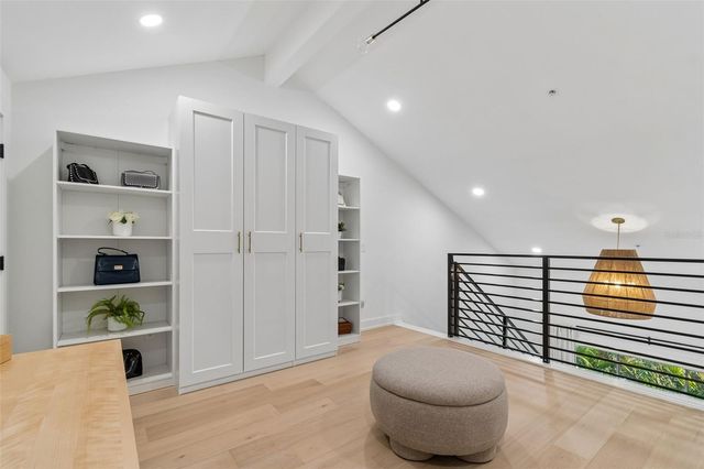 320 ISLAND WAY 302, Clearwater, FL 33767