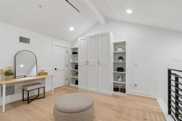 320 ISLAND WAY 302, Clearwater, FL 33767