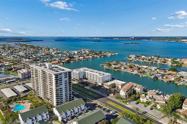 320 ISLAND WAY 302, Clearwater, FL 33767