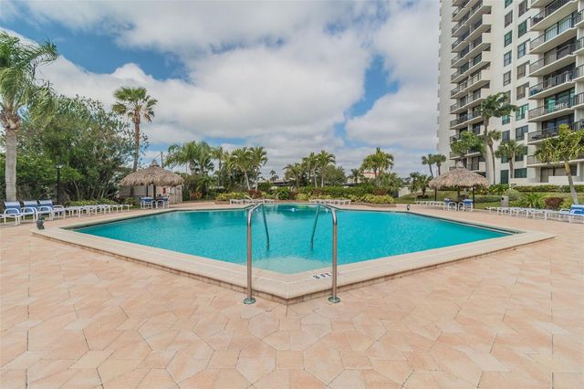 320 ISLAND WAY 302, Clearwater, FL 33767