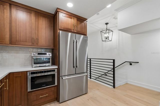 320 ISLAND WAY 302, Clearwater, FL 33767