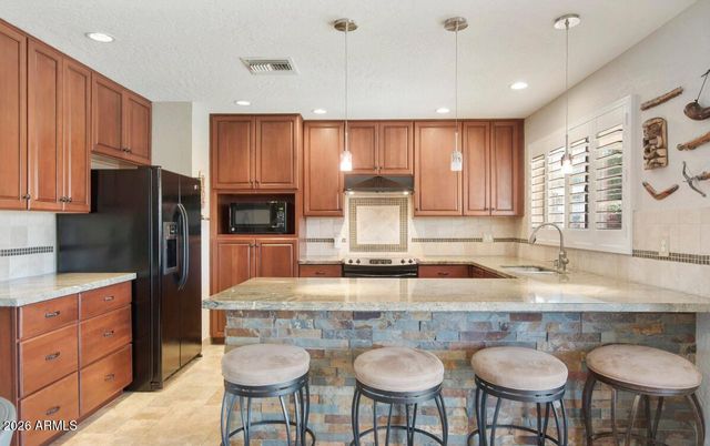 8631 E VISTA Drive, Scottsdale, AZ 85250