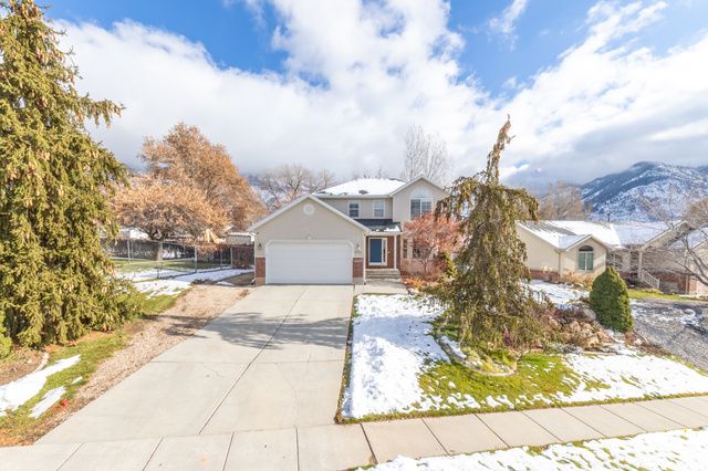 2902 N 700 E, North Ogden, UT 84414