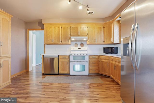 5810 OLD HARRISBURG RD, York Springs, PA 17372