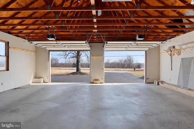 5810 OLD HARRISBURG RD, York Springs, PA 17372