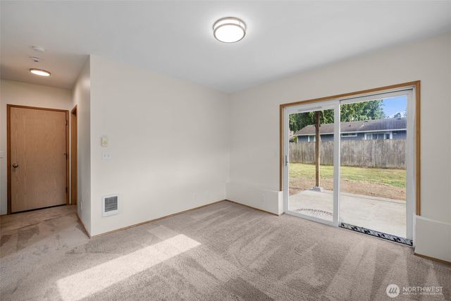 2233 NW Clinton Avenue, Poulsbo, WA 98370