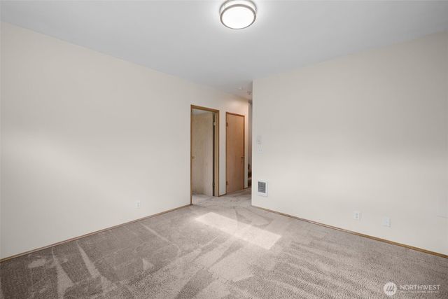 2233 NW Clinton Avenue, Poulsbo, WA 98370