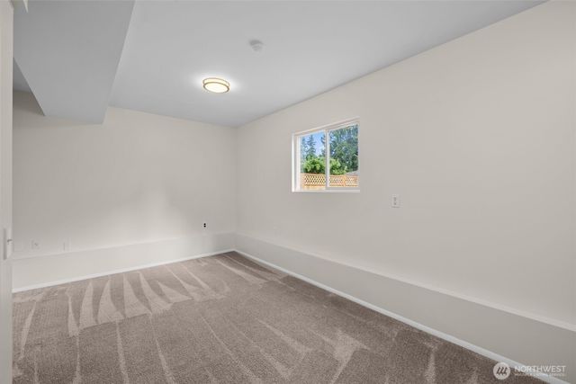 2233 NW Clinton Avenue, Poulsbo, WA 98370