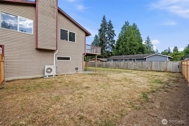 2233 NW Clinton Avenue, Poulsbo, WA 98370