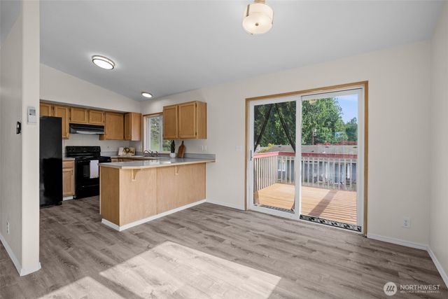 2233 NW Clinton Avenue, Poulsbo, WA 98370