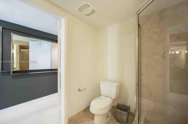 41 SE 5th St 708, Miami, FL 33131