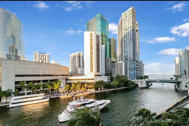 41 SE 5th St 708, Miami, FL 33131