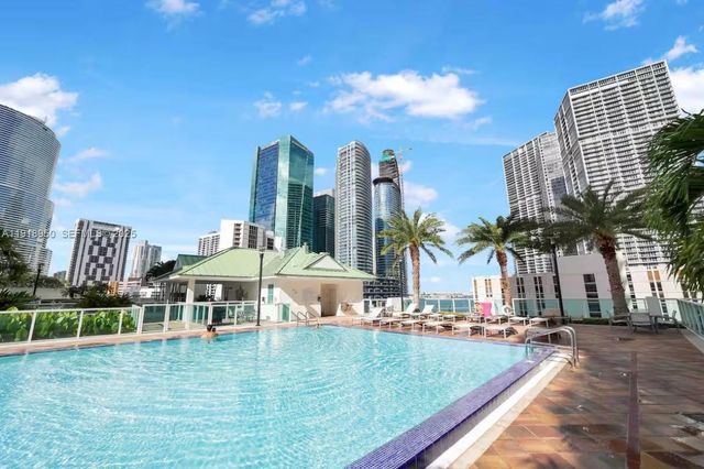 41 SE 5th St 708, Miami, FL 33131