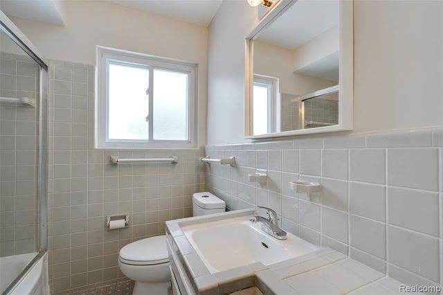 29215 Badelt Street, Westland, MI 48185