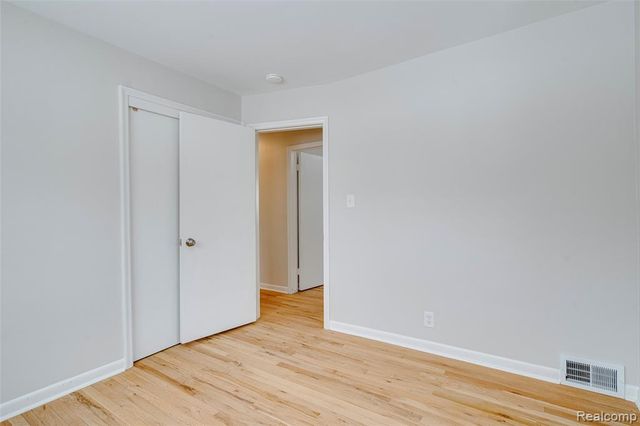 29215 Badelt Street, Westland, MI 48185