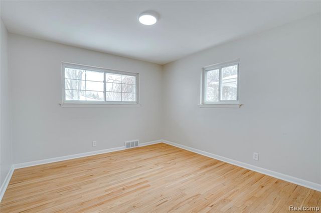 29215 Badelt Street, Westland, MI 48185