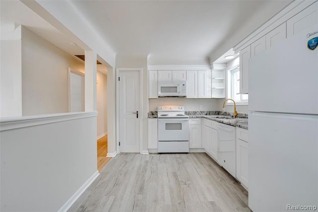 29215 Badelt Street, Westland, MI 48185