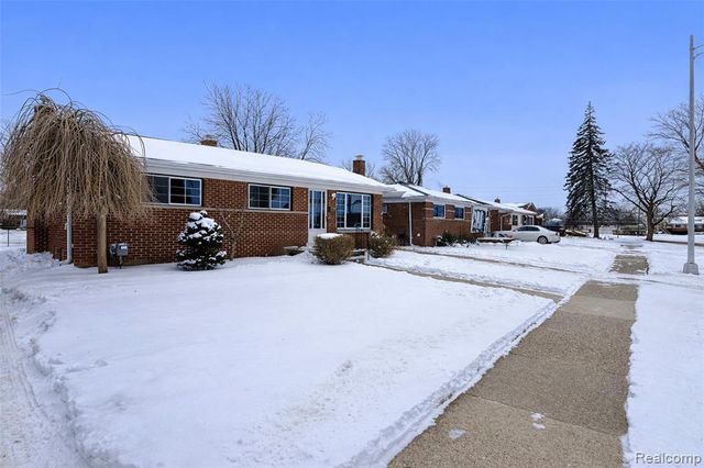 29215 Badelt Street, Westland, MI 48185