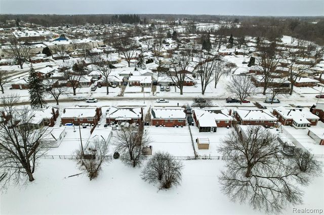 29215 Badelt Street, Westland, MI 48185