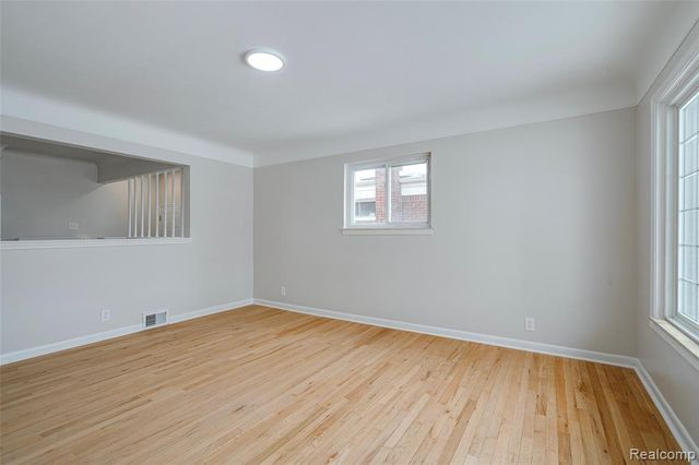 29215 Badelt Street, Westland, MI 48185