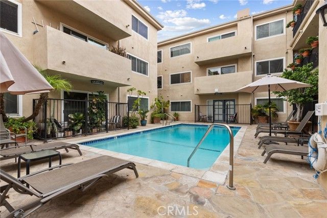 1203 N Sweetzer Avenue 118, West Hollywood, CA 90069