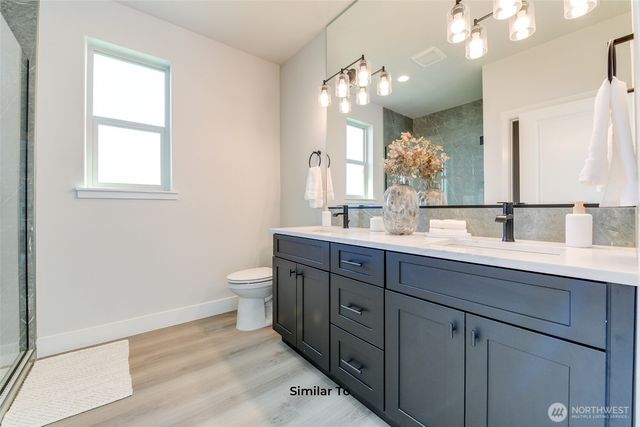 523 N Lessor Loop, Moses Lake, WA 98837