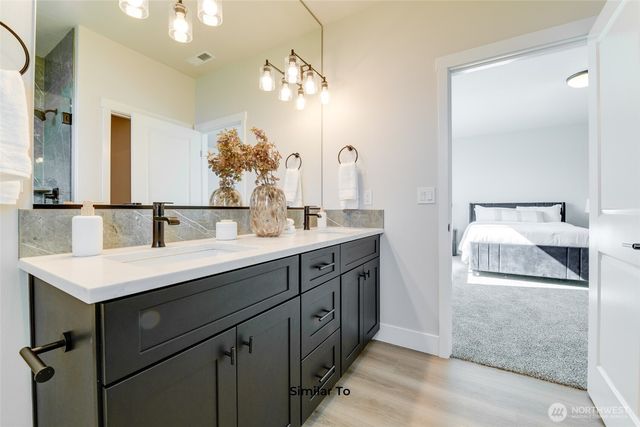 523 N Lessor Loop, Moses Lake, WA 98837