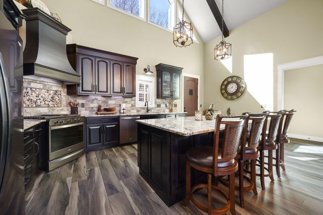 354 Mountain Farms Road, Signal Mountain, TN 37377