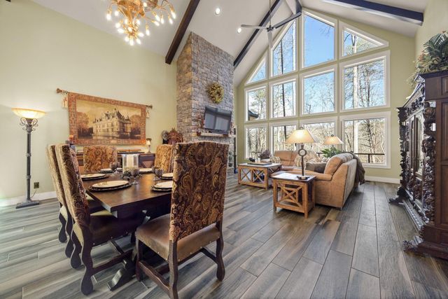 354 Mountain Farms Road, Signal Mountain, TN 37377