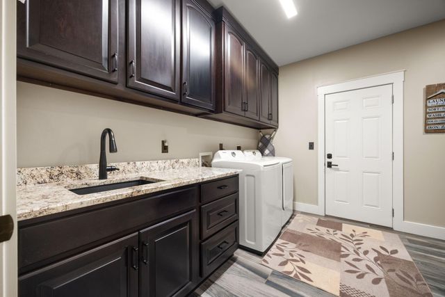 354 Mountain Farms Road, Signal Mountain, TN 37377