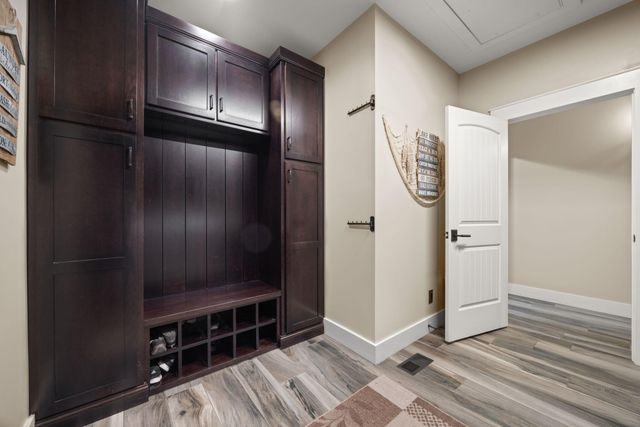 354 Mountain Farms Road, Signal Mountain, TN 37377