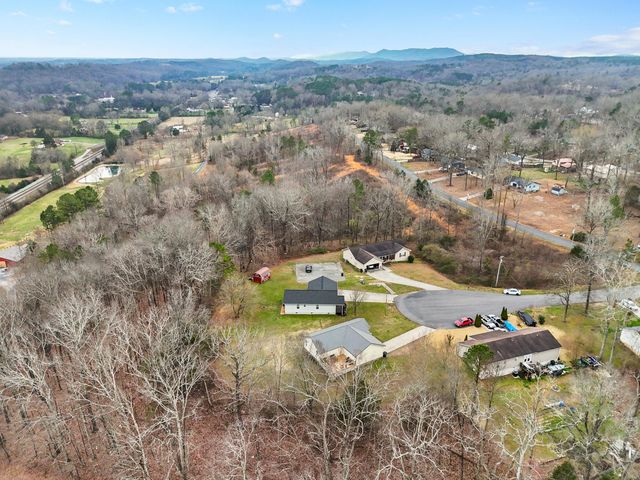 797 Kings Row, Cohutta, GA 30710