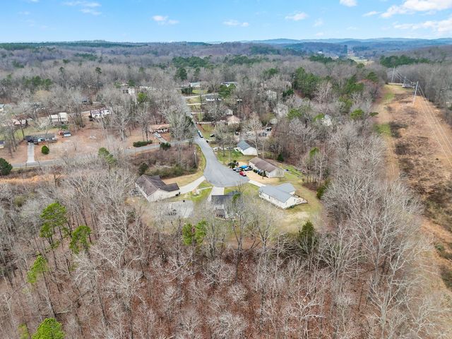 797 Kings Row, Cohutta, GA 30710