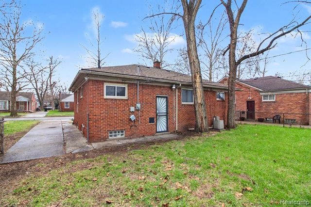 20260 Patton Street, Detroit, MI 48219