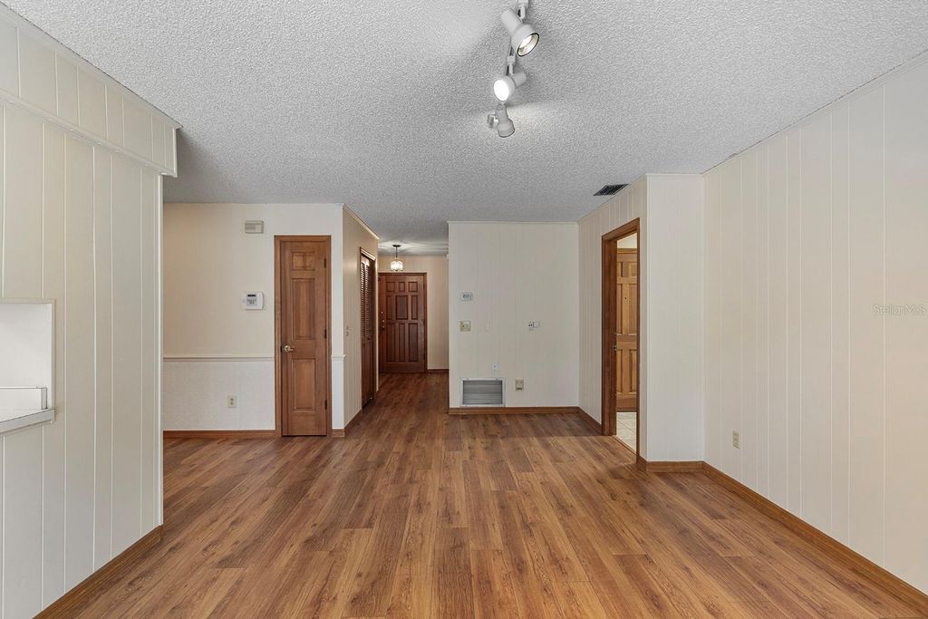 Image 31 of property listing at 1637 RED MANGROVE DRIVE, Deland, FL 32724