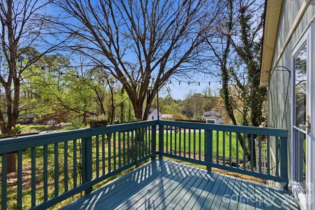 120 42nd Avenue Circle NE, Hickory, NC 28601