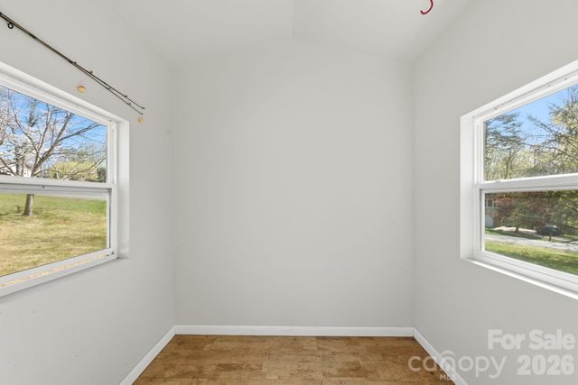 120 42nd Avenue Circle NE, Hickory, NC 28601