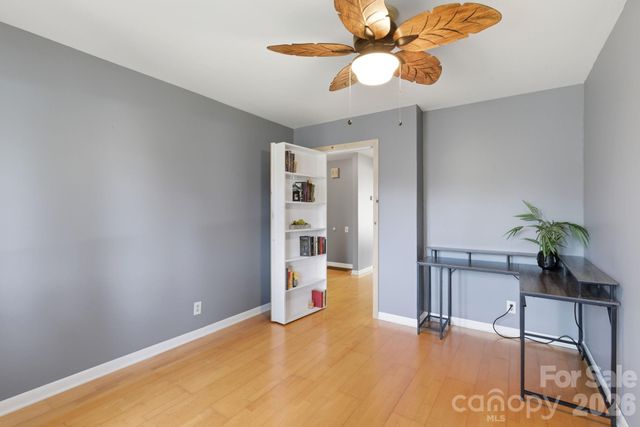 120 42nd Avenue Circle NE, Hickory, NC 28601