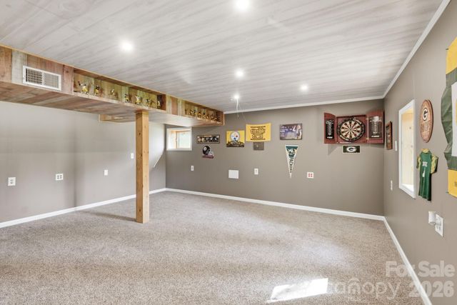 120 42nd Avenue Circle NE, Hickory, NC 28601