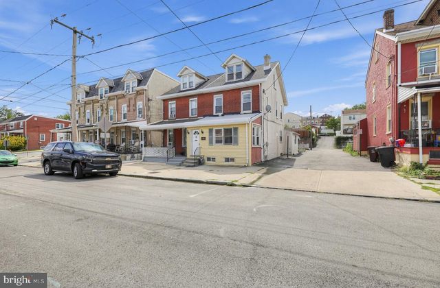 108 W 5TH ST, Bridgeport, PA 19405