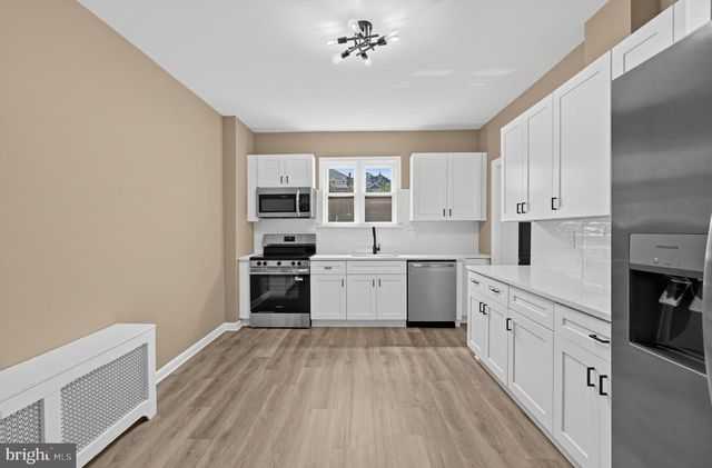 108 W 5TH ST, Bridgeport, PA 19405