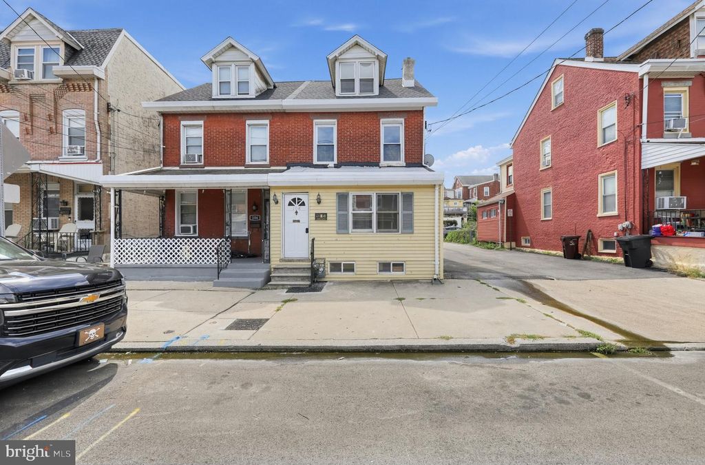 108 W 5TH ST, Bridgeport, PA 19405
